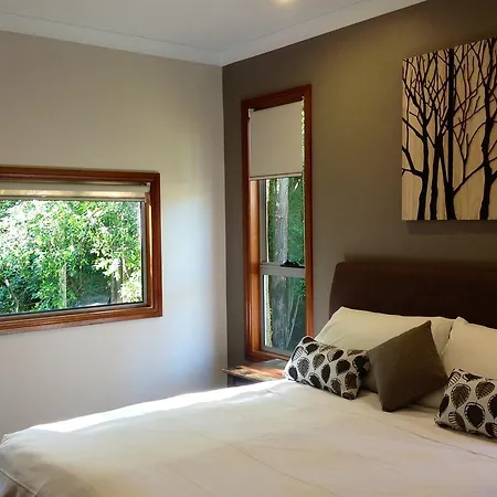 Mistinthegumtrees Eco Luxury Cabins Cooranbong Exterior photo
